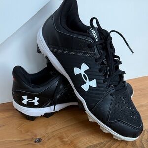 Under Armour Black Cleats